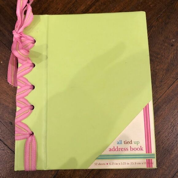 NWT Green and pink lace up address book - Picture 1 of 2